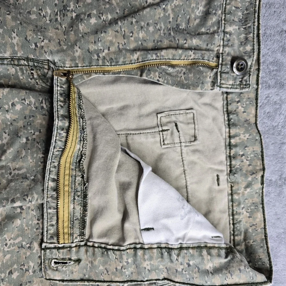 Levis Vintage 1996 Camo Cargo Shorts Mens Size 42 6 Pocket White Labe 11